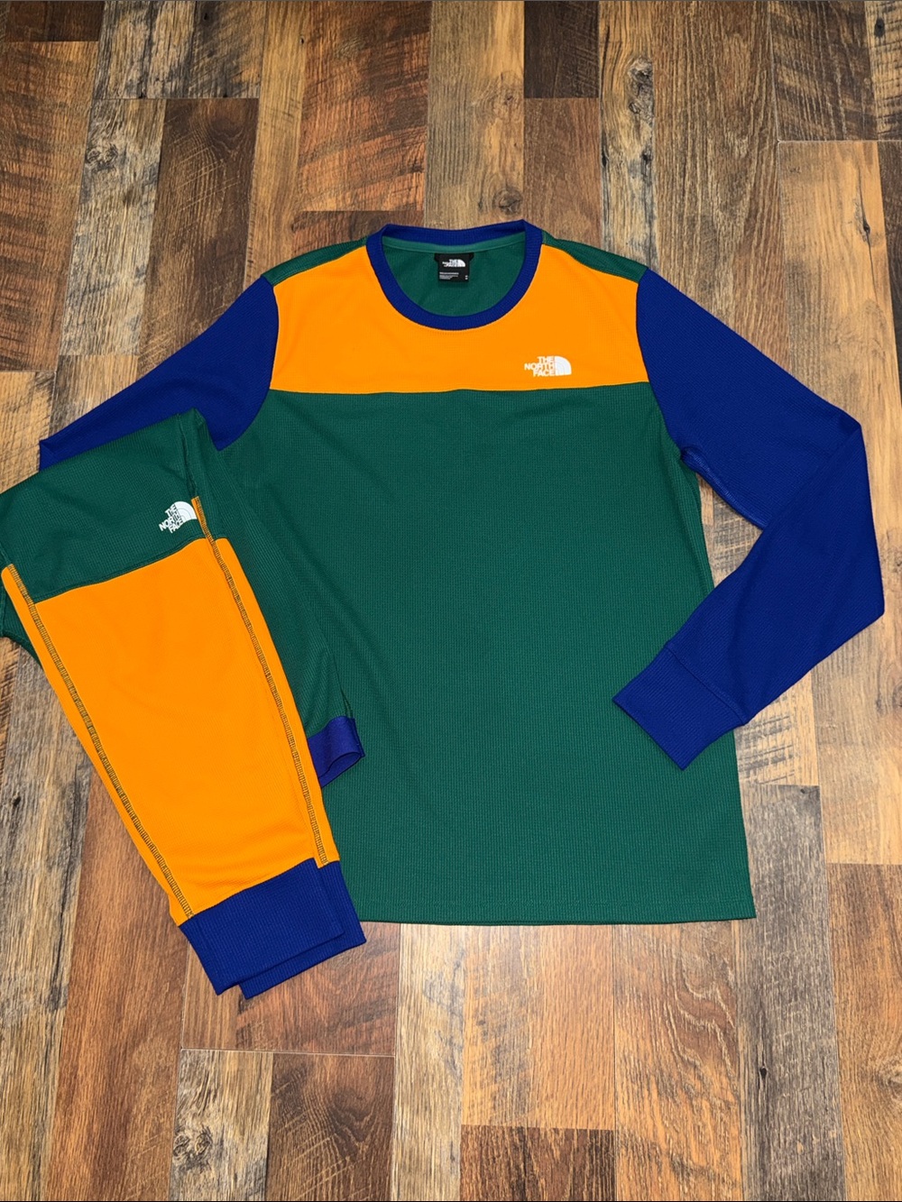 The North Face FlashDry Colorblock Thermal Set – Men's Medium